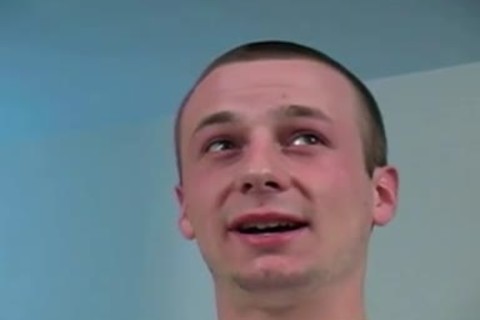 lucky stud receives his shlong sucked