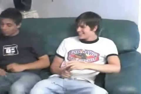 twinks Taking Turns sucking