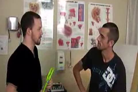 Doctor gets A handjob