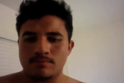 str8 man, slams LATINO