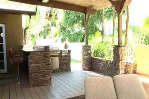 hawt Flip-flop pokeing On Terrace