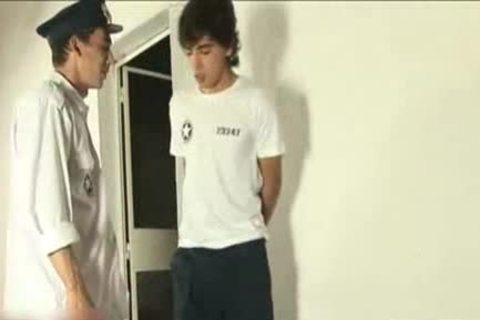 boys Novo ? Usado Por Militar Na Cadeia