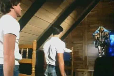 cthellos chabck out My Room