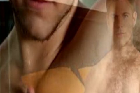 Super hot & muscled jock wanking
