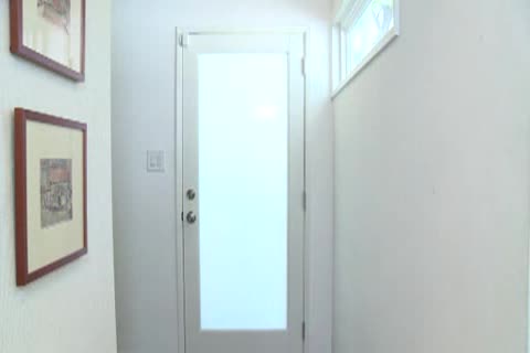 On Tthowdys guy Down Low