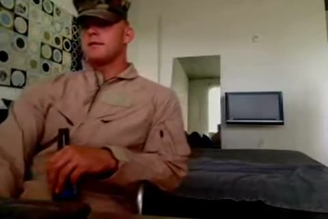 MILITARES FAZENDO PUTARIA NA cam - AmadOR