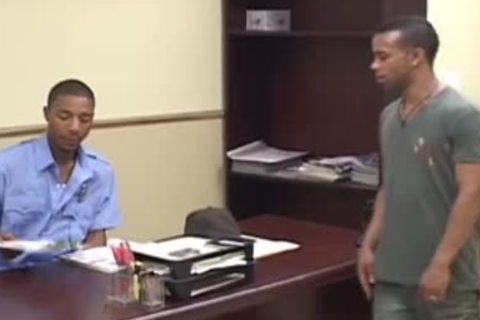 Security Guard slam Job seeker