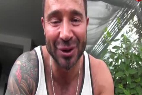 Tom Smith copulates Martin Mazza