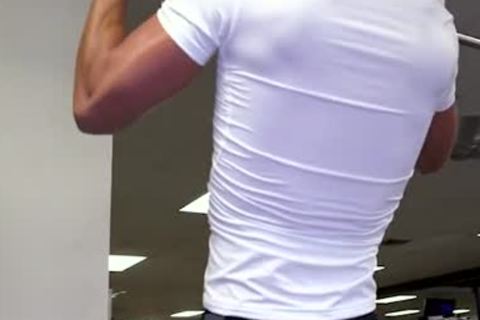 weenies Workout In The Shower