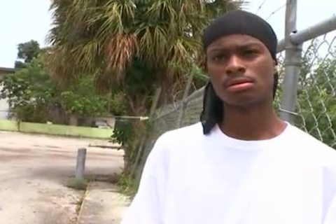 Straight Thug receiveting Hooked Up With cash
