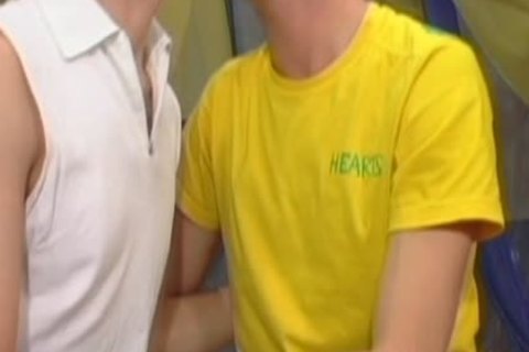 gay lovers Giving bj