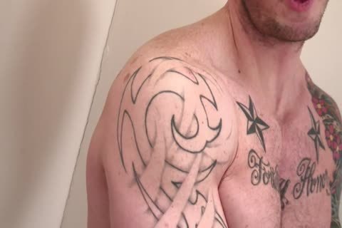 guy With hairless bj Is On hellos Knees deep throating Hard dong