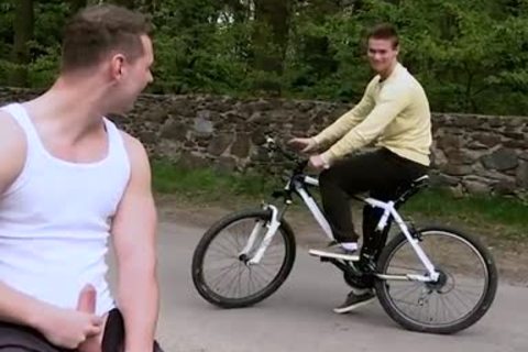 lascivious European Bicyclist Stops To sucks penis