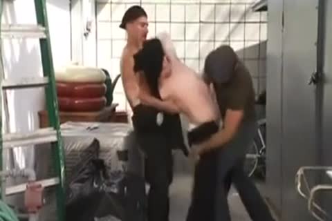 2 mature men poke youthful twink outdoors