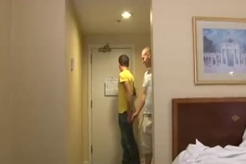 Motel pleasure - Blue Alley guyios