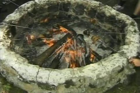 Outdoor juicy group action