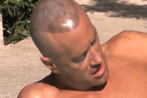 Buff Bramrodie Beats Off By The Pool