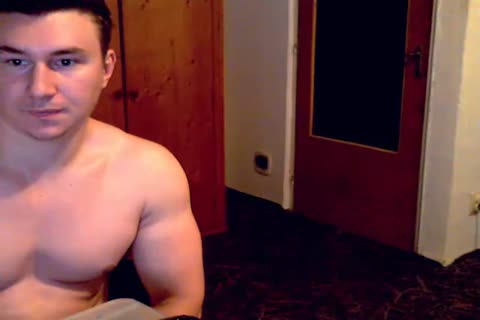 sweet Romanian Model From Webchat Caught In Free Show