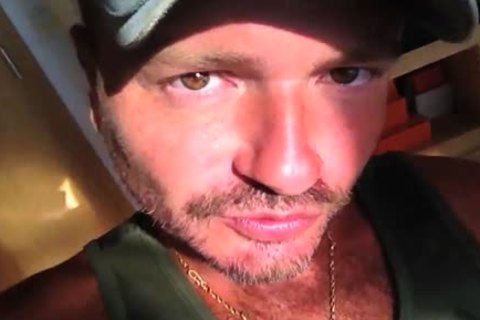 TIERY B. // PHOTO-PORNO-GRAPHER - Copyright / Masturb In Morning Light -gigantic Bushy Manly Pubes