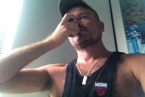 TIERY B. // PhawtO-PORNO-GRAPheR - Copyright / attractive Talk In Front Of A Straight Porn Vid