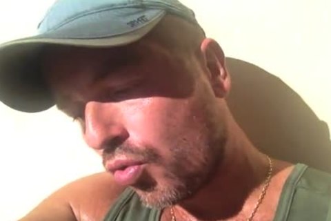 TIERY B. // PhawtO-PORNO-GRAPheR - Copyright / wet And Verbal