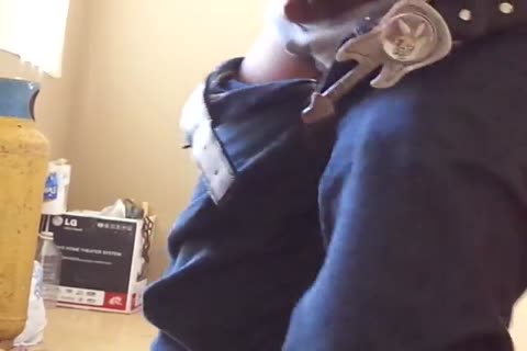 AquÃ­ En La Casa De VÃ­ctor, A Este Tipo Le Gusta dominar Y Tratar Como Puta Al Pasivo, Eso Me ExcitÃ³, Dijo Que No Lo Iba A Aguantar, El Que No Aguan