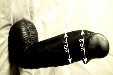 Une Bonne PrÃ©paration anale Avant Une Partouze A 11 Chez Moi. Il Est MONSTRUEUX Et Si Ma Bite Ã  L'air Si Petite C A Cause De Ce Mondtre.  LOL