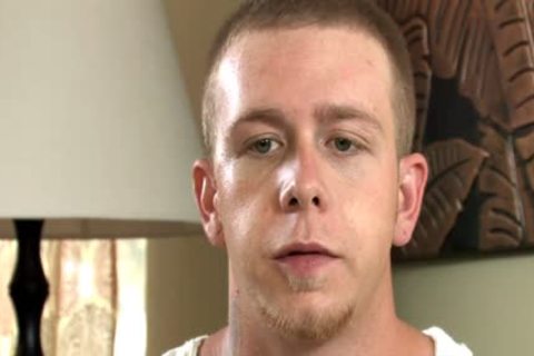 Buff Tattoo dude Beats Off hellos Prick!