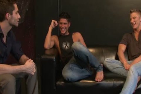 pretty guys Protected Sex