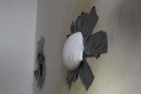 Interracial Gloryhole cock suck