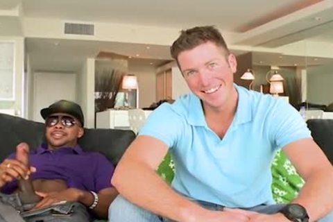 Tall Whellote man gets banged By A manalive black Coc