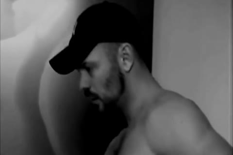 dirty shlongthonged Top decides To Use The schlong Hungry aperture For A Quick bang