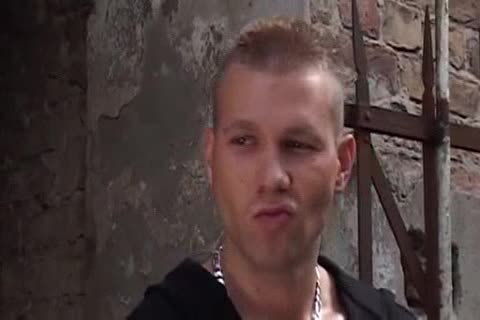 yummy *Jordan Fox* !