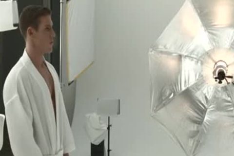 LE Nudie Photo Taker Is Pervy Perv