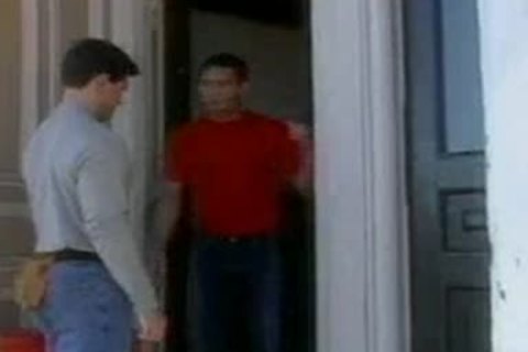 Sorprendido Por El Fontanero