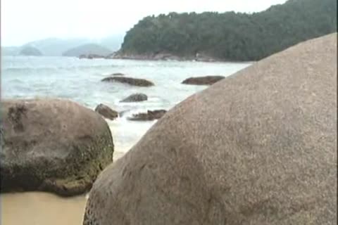 lusty Latinos On The Beach At BoyFriendTV