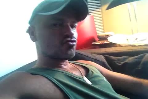 TIERY B. // GOLDEN SHOWER - nasty Male - Pi