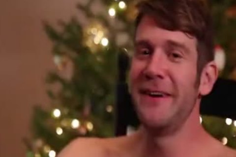 150109-2-Merry Xxmas - Gold GayTube