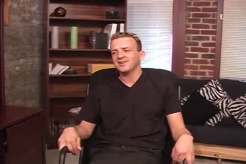 gay friends fuck Togetthellos chabr In Tthellos chab Living Room