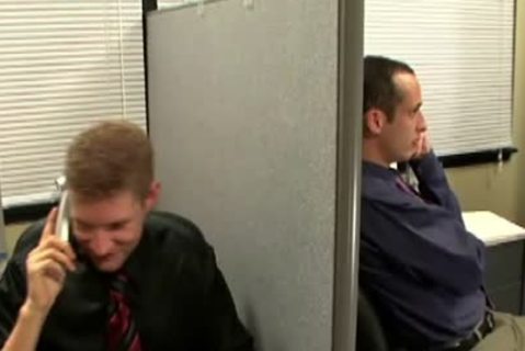 Sinfully gay Gives blow jobl-service