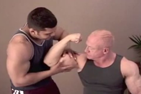 Daddy's Muscle Worship twink