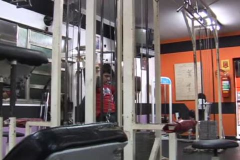 nakedback rimming after a hawt workout