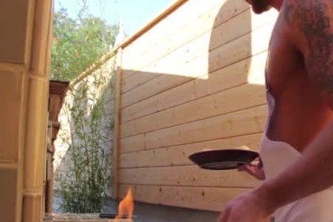 HD GayRoom - Muscle man plows ally Afte