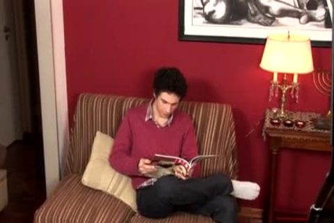 Glam boy bonks Some pooper