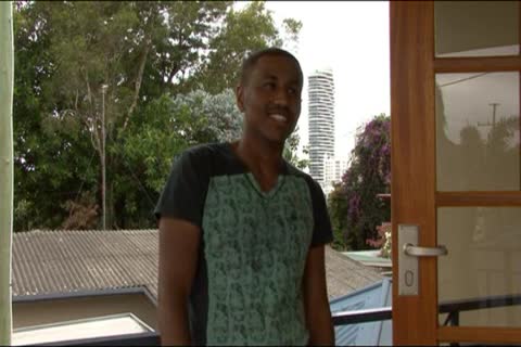 black guy receives blowjob-sex