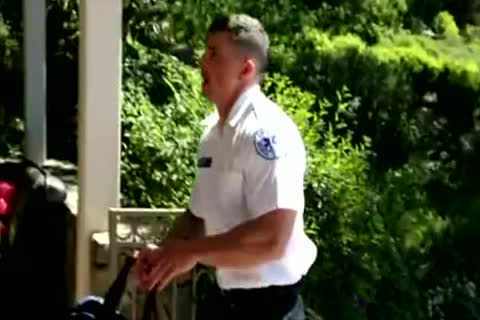 Ambulancier En Chaleur - BoyFriendTVcom