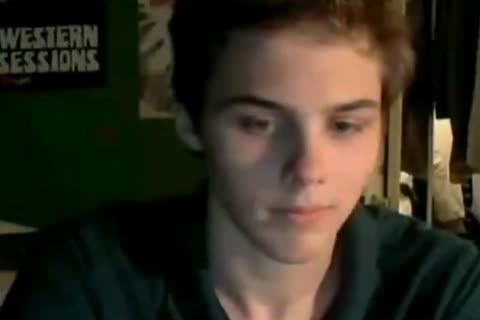 College lad Jerks Off -- GayDudeCams.com