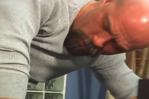 large Rig Bears - Scene 1