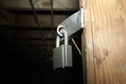 13PHM006Master SpunkHunters - Scene two - Factory clip