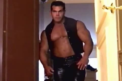 sleazy MUSCLE LEATHER PANTS